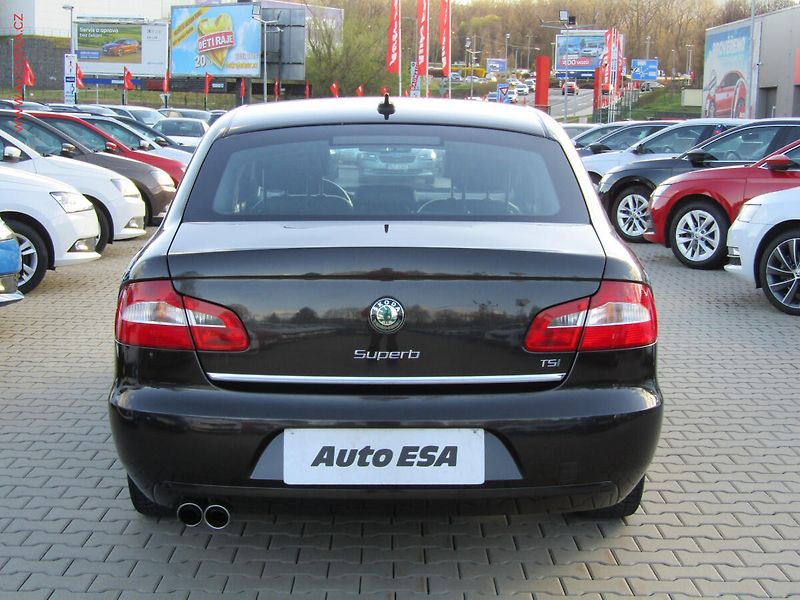 Škoda Superb (2012) 1.4TSI, AC, temp - fotka 5 z 18