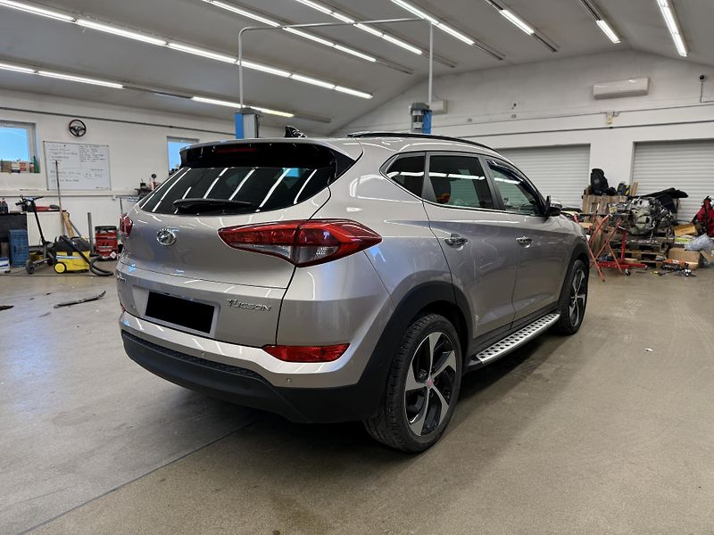 Hyundai Tucson 1.7 CRDi 104 kW - fotka 6 z 19