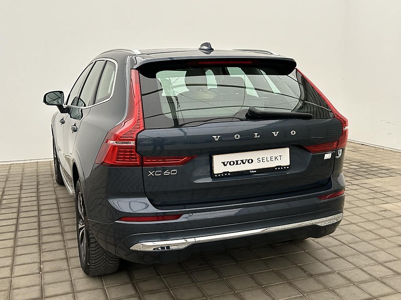 Volvo XC60 2.0 T6 4x4 Recharge PLUS Panor - fotka 7 z 28
