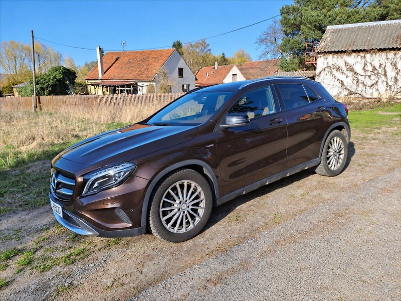 Mercedes-Benz GLA 2,1   220 CDI 4MATIC - fotka 2 z 9