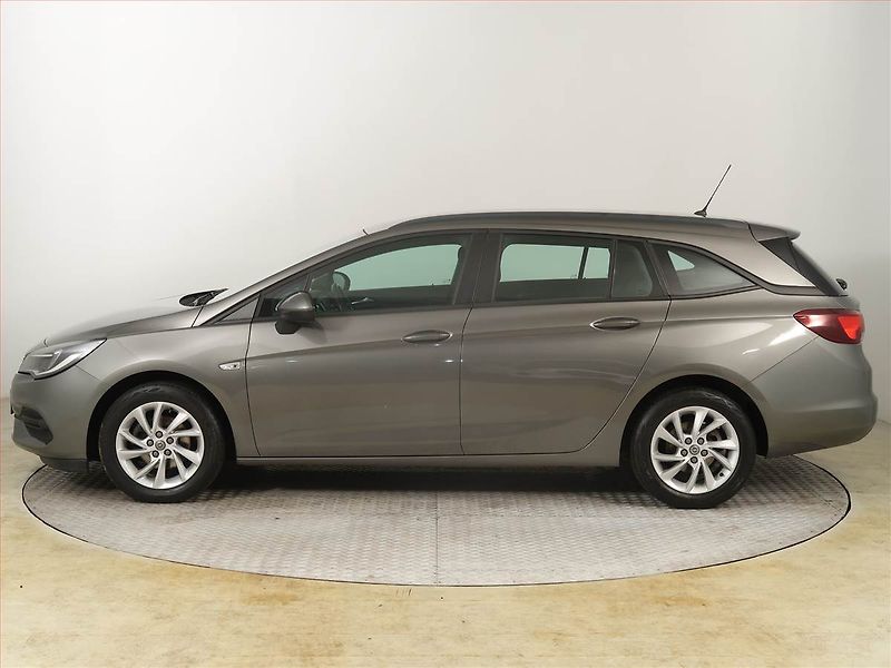 Opel Astra (2020) 1.2 Turbo, Serv.kniha - fotka 3 z 16