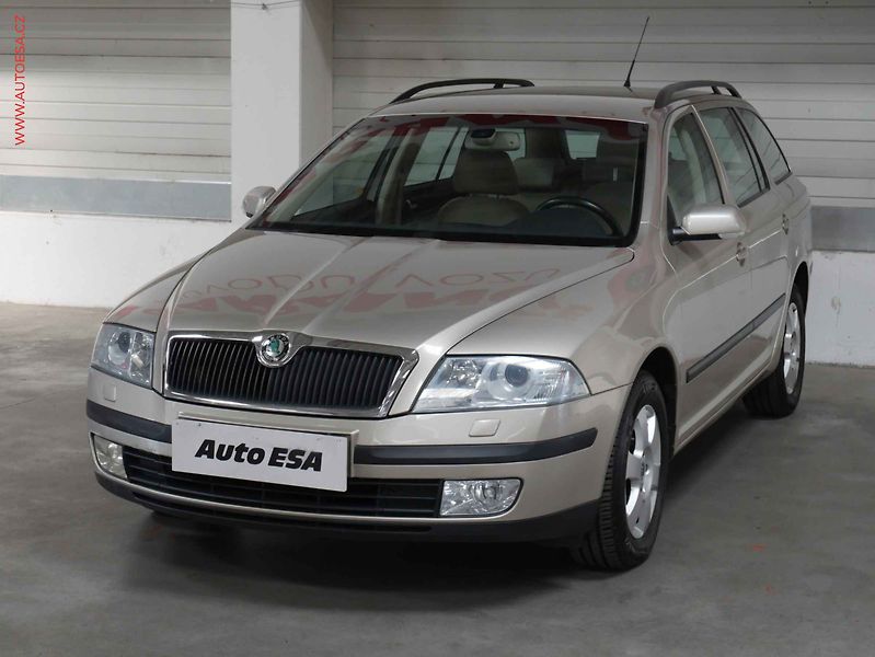 Škoda Octavia (2005) 2.0 i, ČR, autoAC - fotka 3 z 3