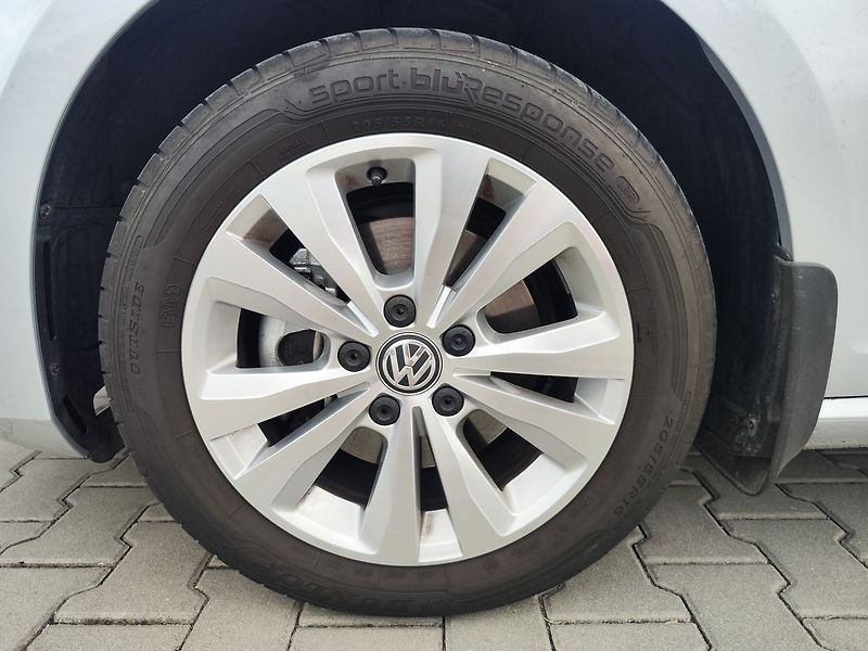 Volkswagen Golf 1.4 TSI/92kW Comfortline DSG - fotka 31 z 38