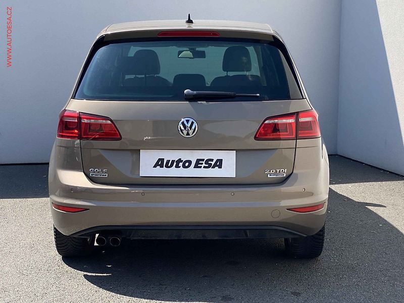Volkswagen Golf Sportsvan (2014) 2.0 TDi, Highline, bixen - fotka 5 z 16