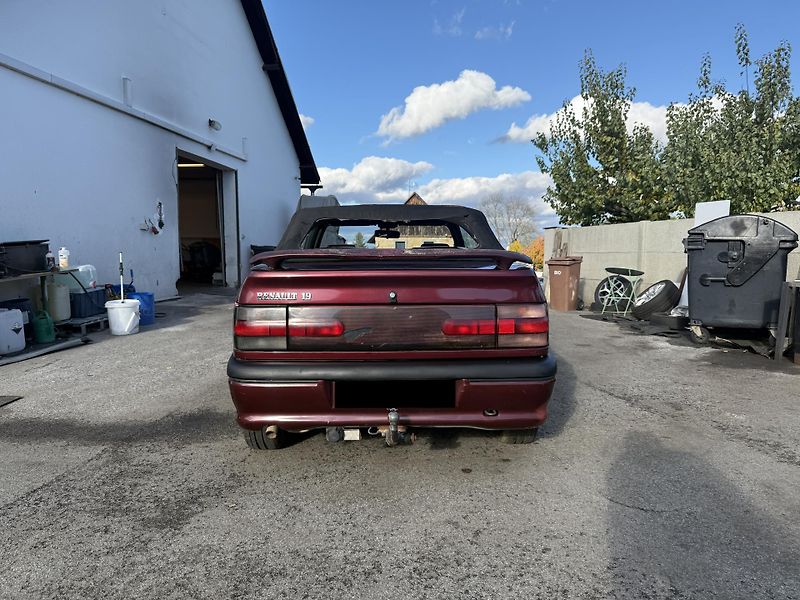 Renault R19 1.8s 66kW - fotka 5 z 22