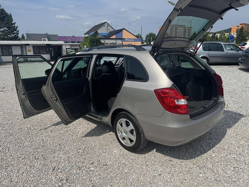 Škoda Fabia 1.2TSi,rezervace  - fotka 10 z 36