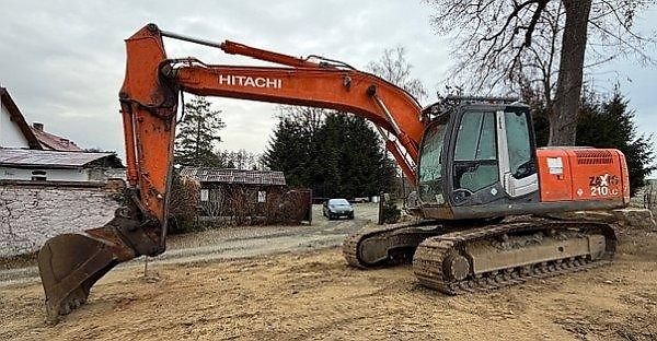 Hitachi (2008) 22t bagr ZX210 Zaxis pásák - fotka 2 z 7