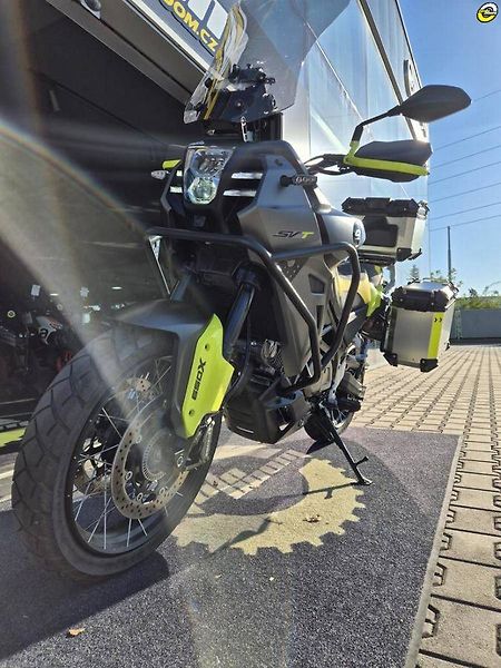 QJ Motor (2025) SVT 650 X (2025) – 1. majitel, - fotka 10 z 20