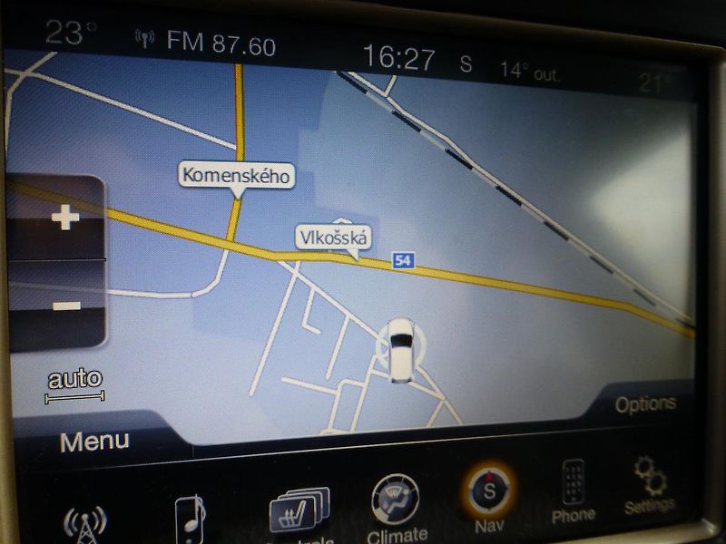 Jeep Grand Cherokee (2013) 3,0CRDI*VYHŘ.S*PARK.KAME*XENON - fotka 14 z 28