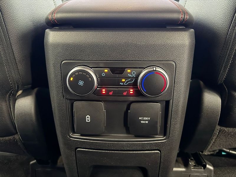 Ford Explorer 3.0L PHEV AWD ST-LINE, PANO, B - fotka 23 z 27