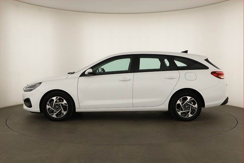 Hyundai i30 (2025) 1.0 T-GDI, Comfort, FullLed - fotka 3 z 14