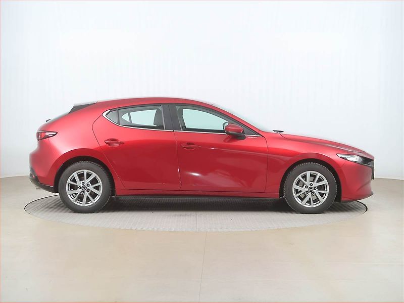 Mazda 3 (2019) 2.0 Skyactiv-G, ČR,1.maj, Navi - fotka 6 z 18