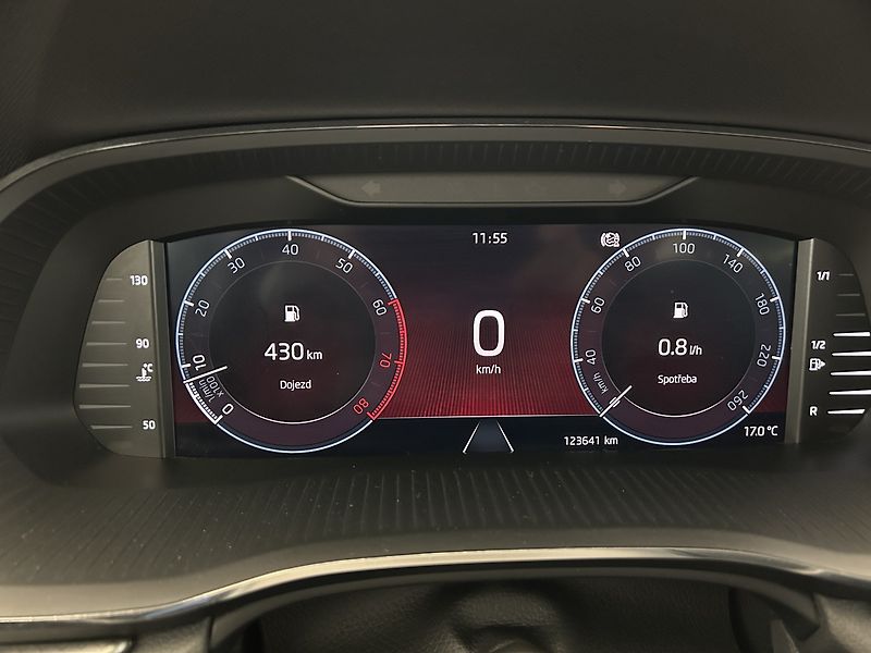 Škoda Octavia 1.5 TSI Ambition - fotka 11 z 23