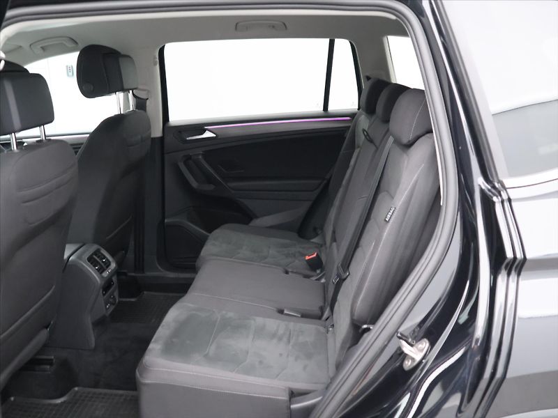 Volkswagen Tiguan Allspace 2,0 TDI DSG 4M CZ Elegance DPH - fotka 15 z 29