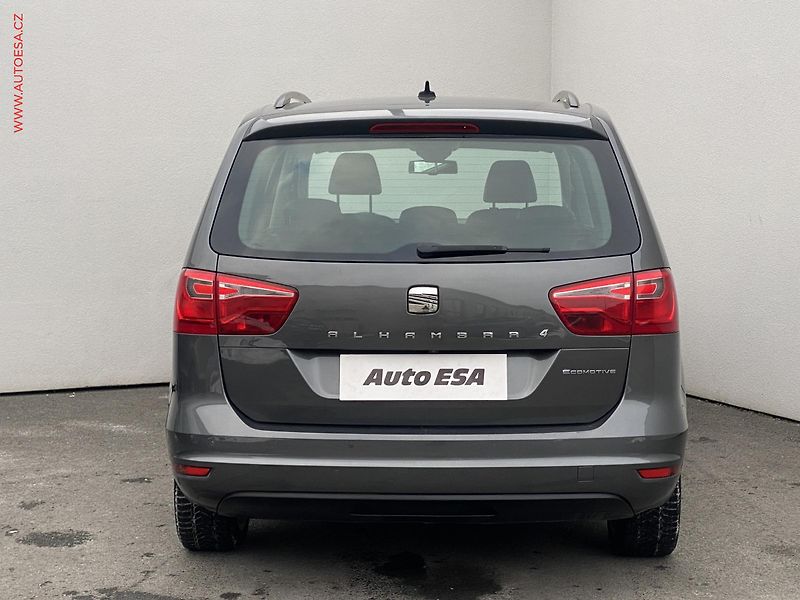Seat Alhambra (2012) 2.0 TDi 4x4, Style, TZ - fotka 5 z 18