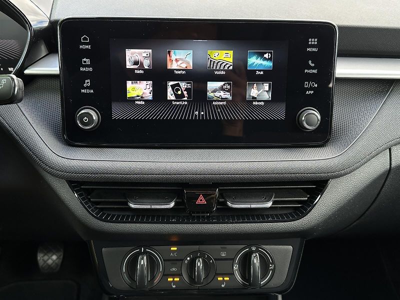 Škoda Fabia 1.0MPi 80PS LED V.Cockpit Temp - fotka 22 z 38