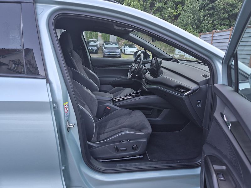 Škoda Enyaq SPORTLINE 195kw, iV80x SOH 92% - fotka 16 z 48