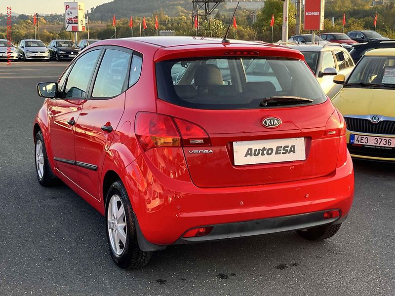 Kia Venga (2012) 1.4i, 2.maj,ČR, Klima - fotka 6 z 15