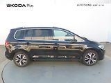 Volkswagen Touran (2022) Highline 1,5 TSI 110kW DSG - náhled 27