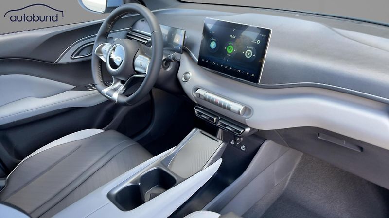 BYD Dolphin Surf Boost  - fotka 3 z 4