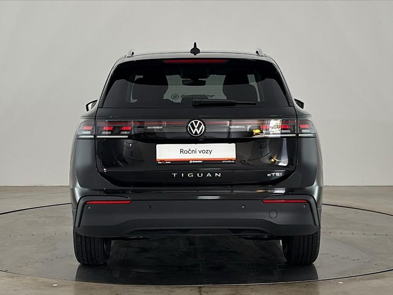 Volkswagen Tiguan Life - fotka 17 z 30