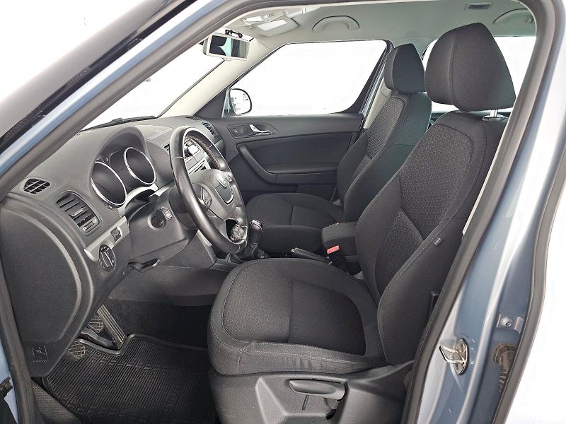 Škoda Yeti (2011) 1.4TSI 90kW EXPERIENCE NAVI XE - fotka 6 z 24