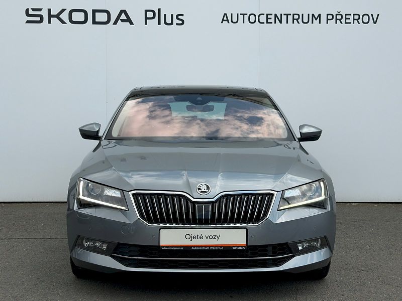 Škoda Superb (2016) 2.0 TSI 206kW L&K DSG 4x4 - fotka 4 z 35