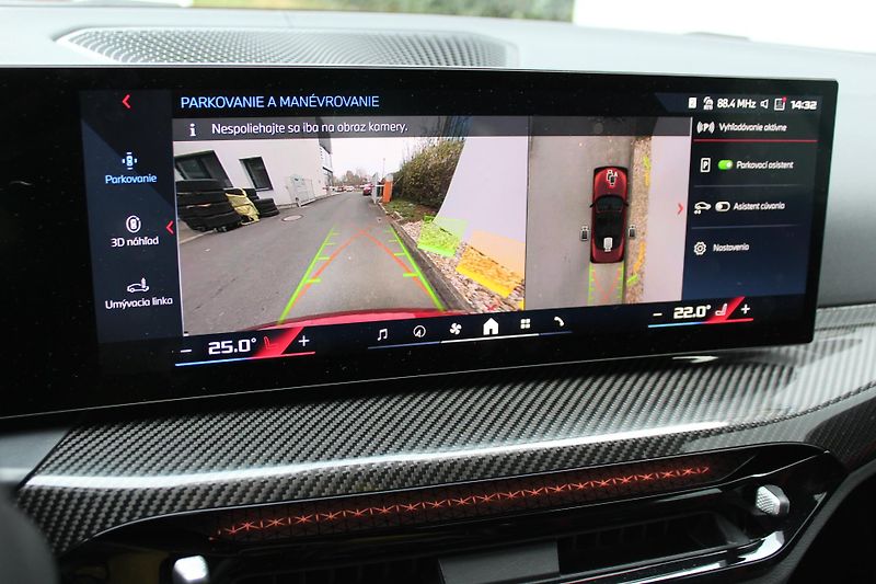 BMW Řada 4 M440i xDrive Cabrio - fotka 18 z 22