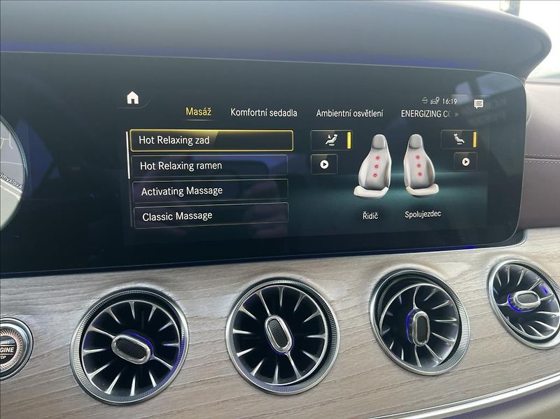 Mercedes-Benz CLS 400d 4M,Designo,HUD,ACC,1.Maj - fotka 21 z 35