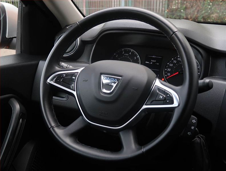 Dacia Duster (2018) 1.6 SCe, ČR,1.maj, Serv.kniha - fotka 15 z 16