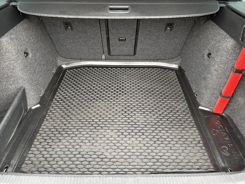 Škoda Octavia 1.6 TDI / 77 kW Ambition - fotka 12 z 20