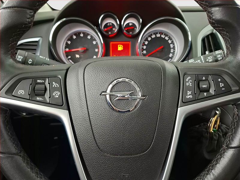 Opel Astra (2014) 1.4 T, Serv.kniha, Tempomat - fotka 13 z 15