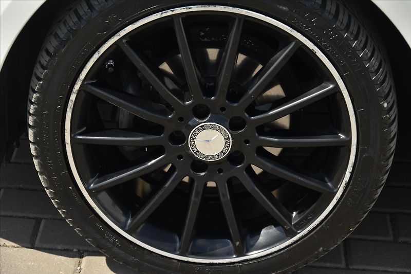 Mercedes-Benz Třídy A 180 CDI AUTOMAT AMG ČR - fotka 9 z 22