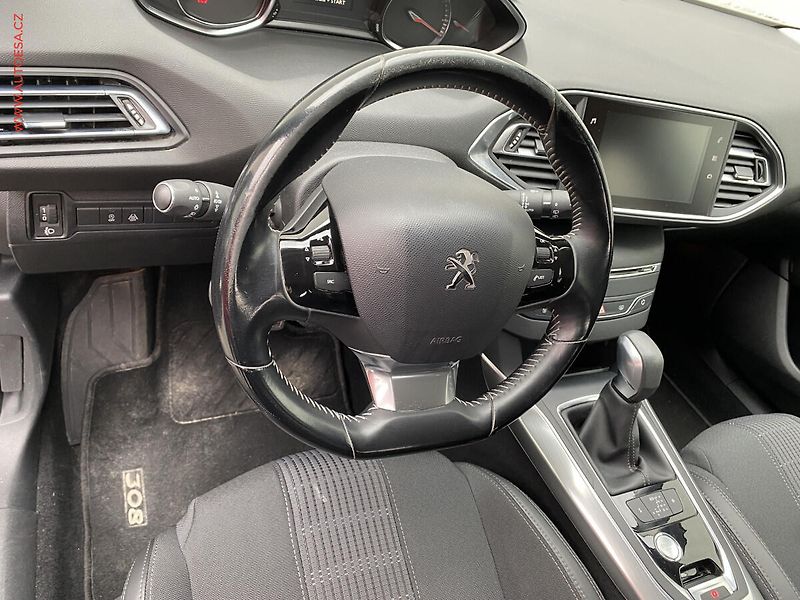 Peugeot 308 (2017) 1.2 PT, Allure, AT - fotka 12 z 16