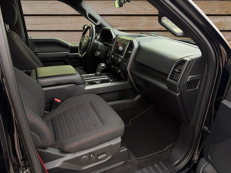 Ford F-150 (2018) +LARIAT SPORT+ECOBOOST+ - fotka 9 z 25