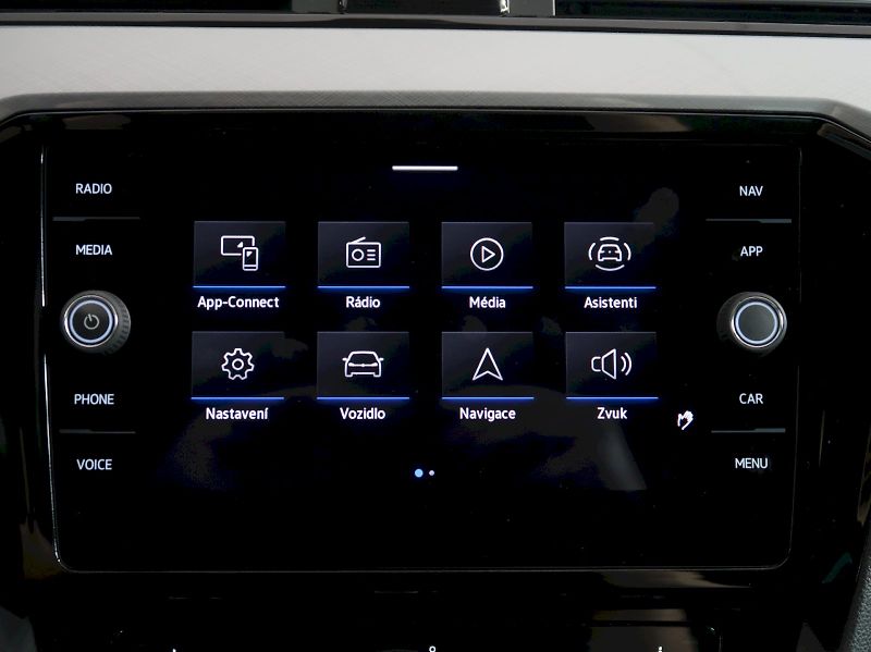 Volkswagen Passat (2023) BUSINESS PREMIUM 2.0TDI 110KW - fotka 22 z 42
