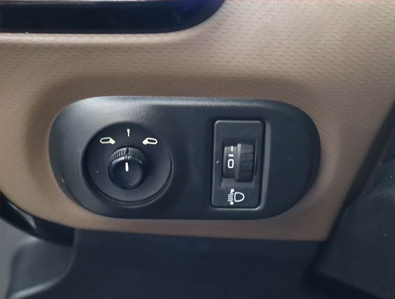 Citroën C4 Cactus (2016) 1.2 PureTech, Serv.kniha - fotka 18 z 19