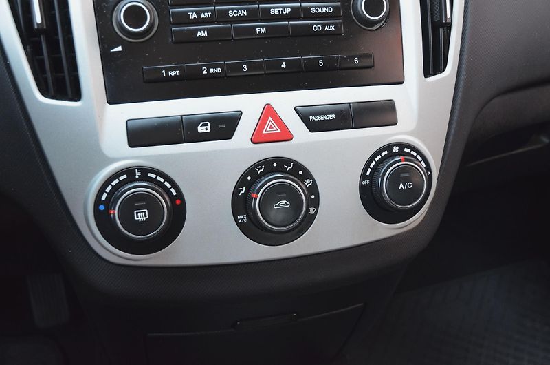 Kia Ceed (2008) LPG // REZERVOVÁNO // - fotka 21 z 29