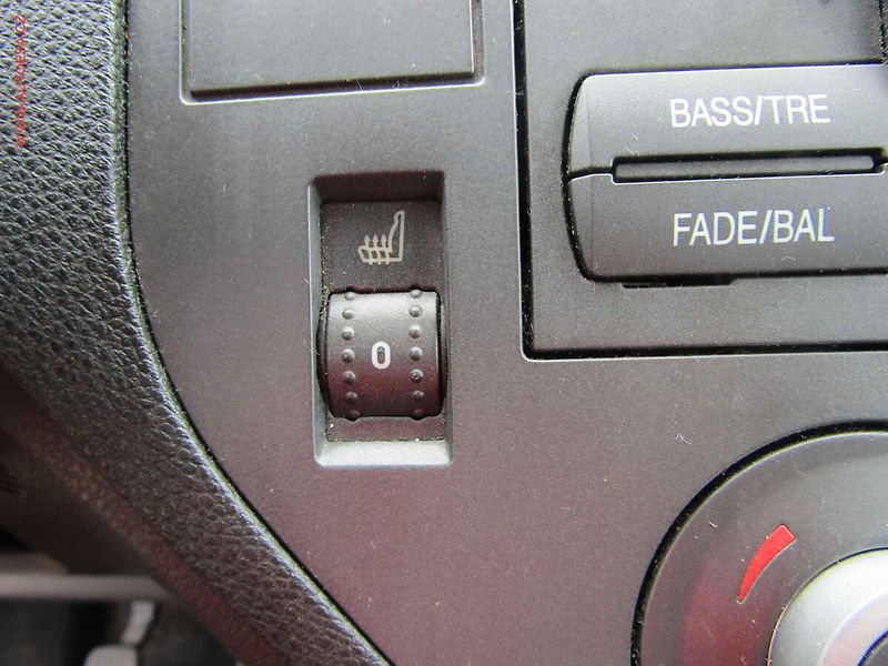 Ford C-MAX (2008) 1.6TDCi, ČR, autoAC - fotka 13 z 15