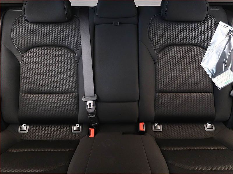 Hyundai i30 (2018) 1.6 CRDi, Tempomat - fotka 10 z 17