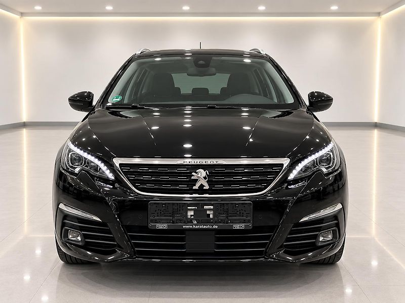 Peugeot 308 (2021) - fotka 5 z 24