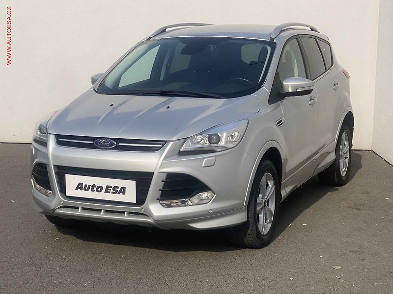 Ford Kuga (2016) 2.0 TDCi 4x4, Titanium, AT - fotka 3 z 18