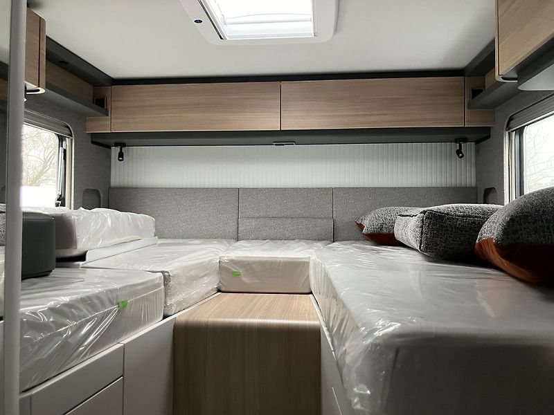 Hymer (2025) MCT600 el. postel Premium MY26 - fotka 14 z 19