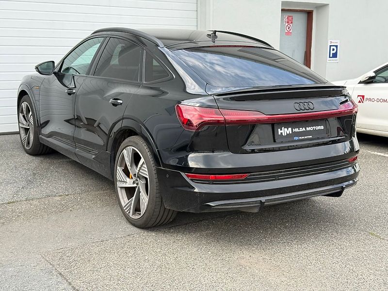 Audi e-tron 55 300kW SB BlackEd Taž ZÁRUKA - fotka 2 z 21