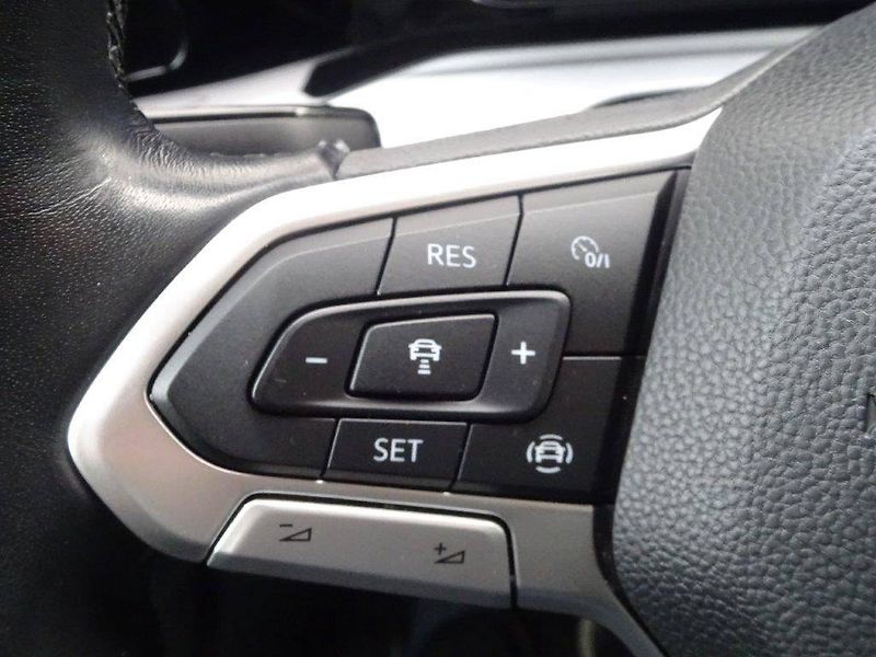 Volkswagen Golf (2023) 1,5TSi/ 96kW Life - fotka 14 z 29