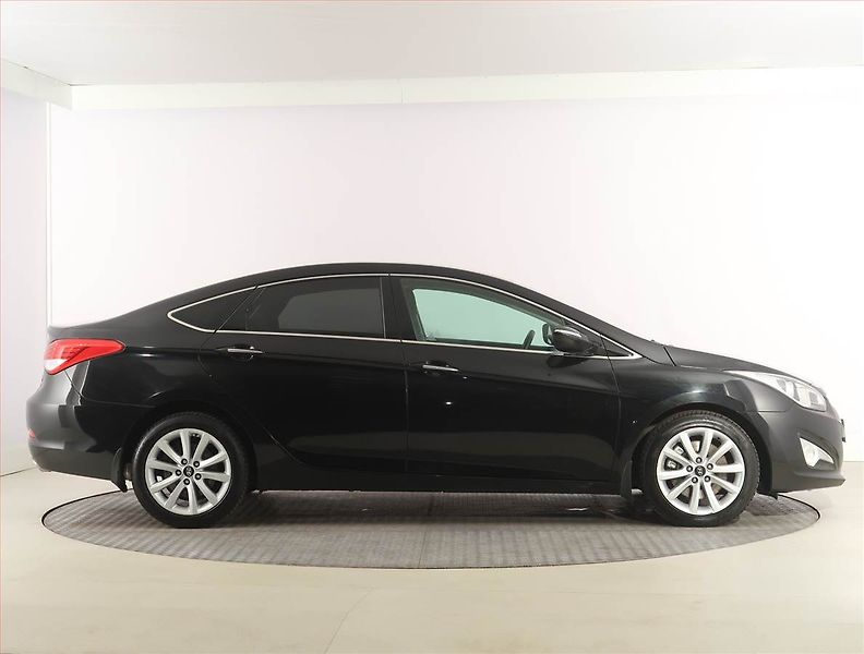 Hyundai i40 (2014) 1.7 CRDi, Serv.kniha, Tempomat - fotka 6 z 19