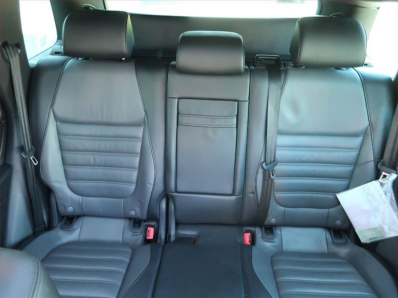 Volkswagen Touareg (2012) R-Line 3.0 TDI, 4X4, Automat - fotka 10 z 19