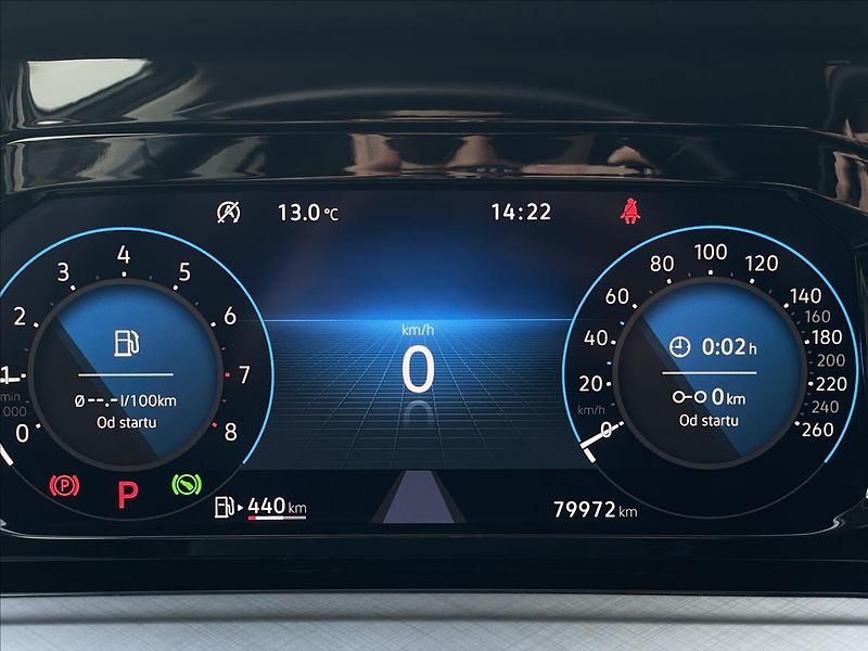 Volkswagen Golf 1,5 eTSI DSG Life ACC  Variant - fotka 10 z 23