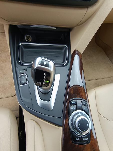BMW Řada 3 (2013) - fotka 27 z 41
