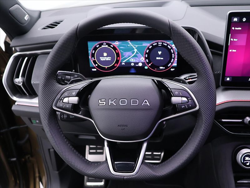 Škoda Kodiaq 2,0 2.0 TDI Sportline 4x4 DSG - fotka 21 z 35